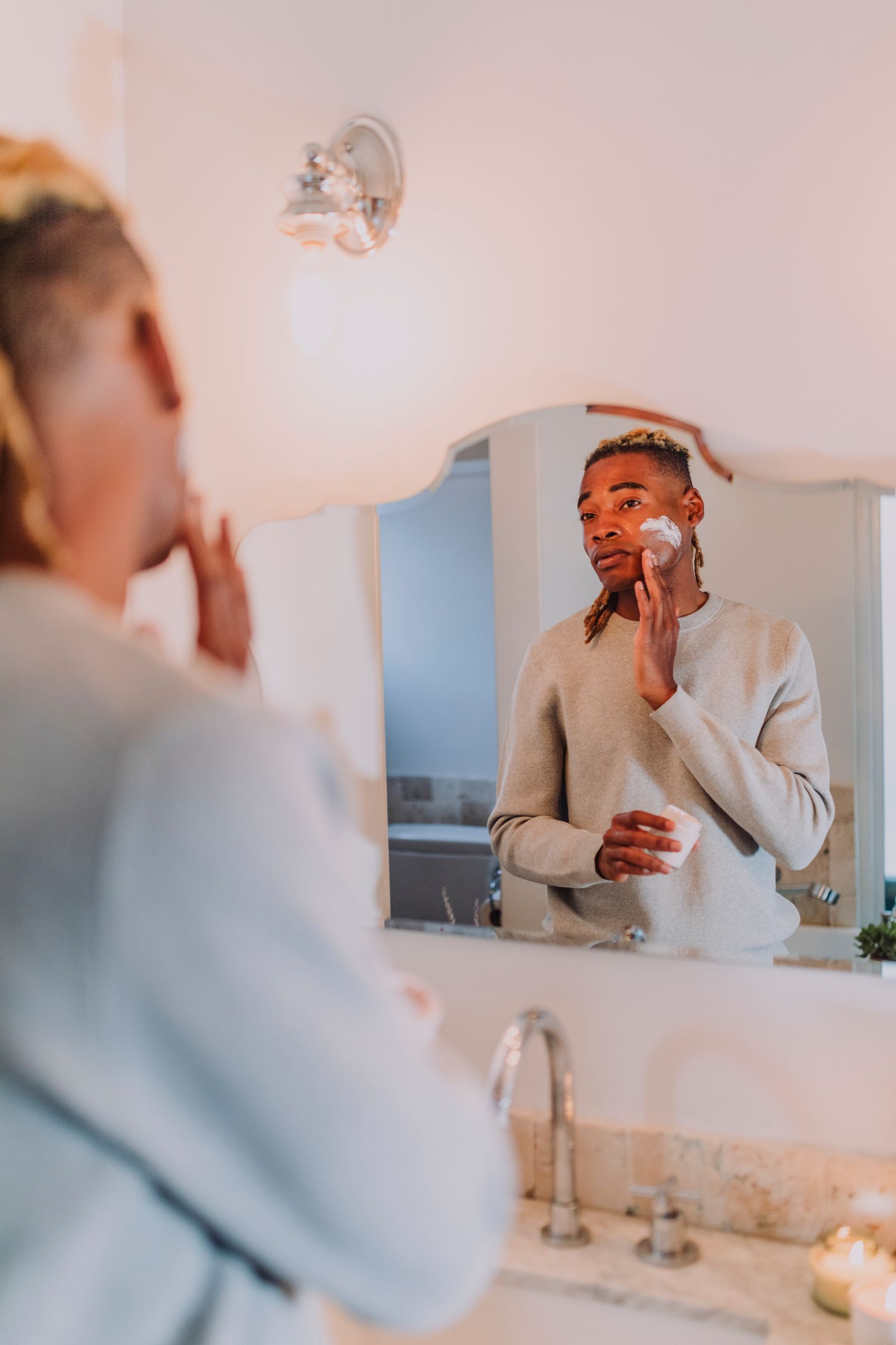 Men's skincare routine mirror grooming — 4-step barrier protocol